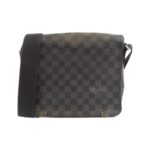 Louis_Vuitton_Damier_Graphite_District_PM_N41028_Shoulder_Bag_1