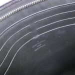 Louis_Vuitton_Damier_Graphite_Pochette_Voyage_MM_N41696_Bag_7