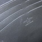 Louis_Vuitton_Damier_Graphite_Pochette_Voyage_MM_N41696_Bag_8