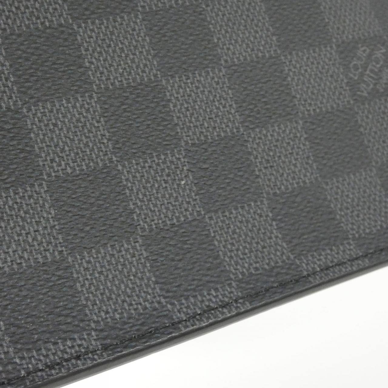 Louis_Vuitton_Damier_Graphite_Stamp_Sac_Plat_Messenger_N45276_Bag_4