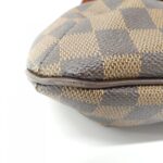 Louis_Vuitton_Damier_Musette_N51302_Shoulder_Bag_3