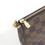 Louis_Vuitton_Damier_Pochette_Accessoires_N51985_Accessory_Pouch_5