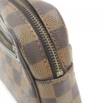 Louis_Vuitton_Damier_Pochette_Bi-fold_Macao_N61739_Second_Bag_4