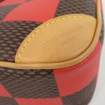 Louis_Vuitton_Damier_Pop_Chess_Messenger_N40561_Shoulder_Bag_3