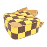 Louis_Vuitton_Damier_Pop_Chess_Messenger_N40562_Shoulder_Bag_3