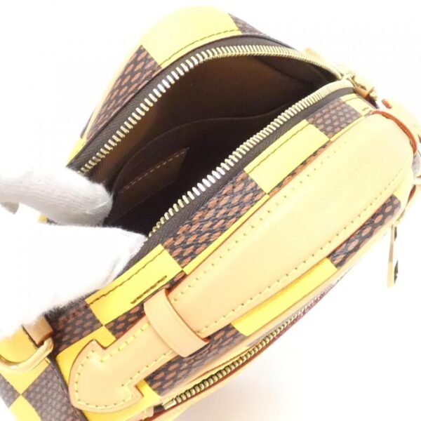 Louis_Vuitton_Damier_Pop_Chess_Messenger_N40562_Shoulder_Bag_5