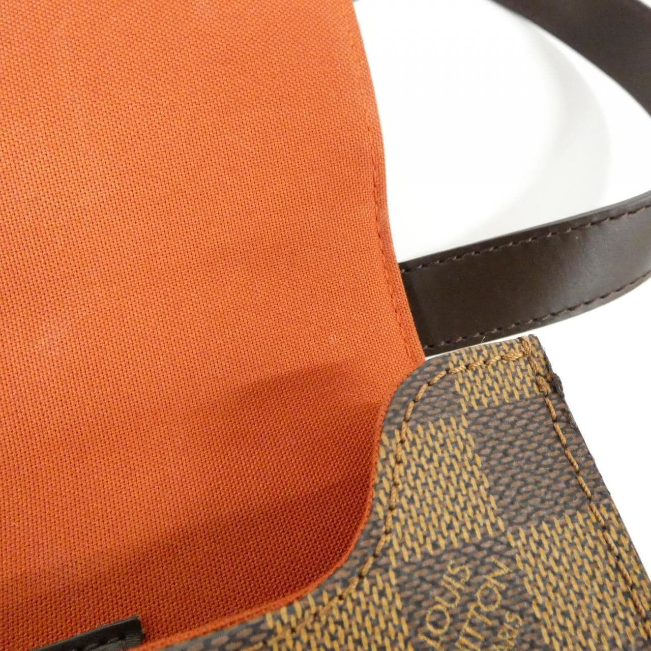 Louis_Vuitton_Damier_Porte_Billets_Vélo_N45271_Shoulder_Bag_10