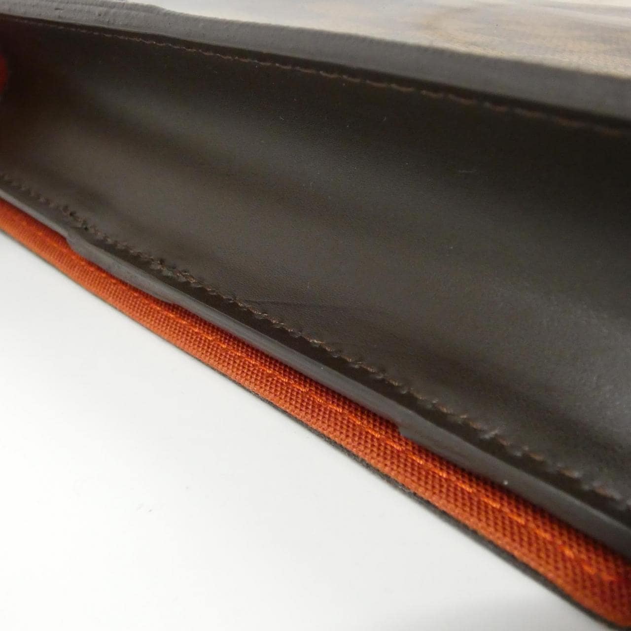 Louis_Vuitton_Damier_Porte_Billets_Vélo_N45271_Shoulder_Bag_5