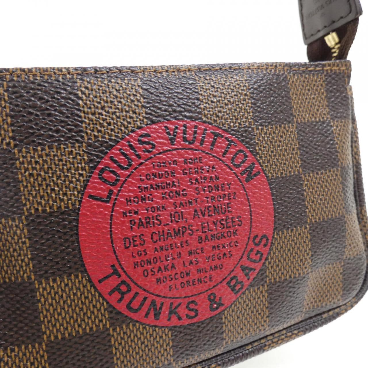 Louis_Vuitton_Damier_T&B_Mini_Pochette_Accessoires_N58011_Accessory_Pouch_4