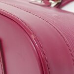 Louis_Vuitton_Epi_Alma_PM_M40490_Bag_3