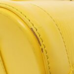 Louis_Vuitton_Epi_Alma_PM_M40619_Bag_3