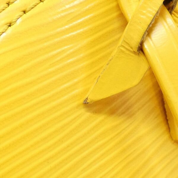 Louis_Vuitton_Epi_Alma_PM_M40619_Bag_4