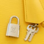 Louis_Vuitton_Epi_Alma_PM_M40619_Bag_5