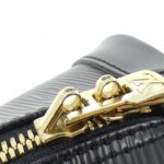 Louis_Vuitton_Epi_Alma_PM_M52142_Bag_7