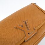 Louis_Vuitton_Epi_Bussy_M59459_Shoulder_Bag_6