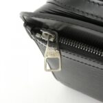 Louis_Vuitton_Epi_Hoche_M59362_Second_Bag_5