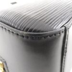 Louis_Vuitton_Epi_Jasmine_M52082_Bag_3