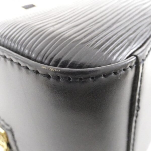 Louis_Vuitton_Epi_Jasmine_M52082_Bag_3