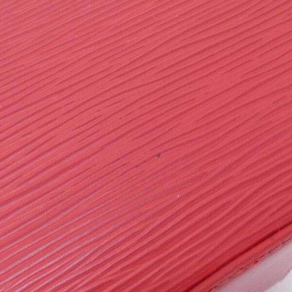 Louis_Vuitton_Epi_Jasmine_M5278E_Bag_4