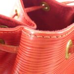 Louis_Vuitton_Epi_Noé_M44007_Shoulder_Bag_4