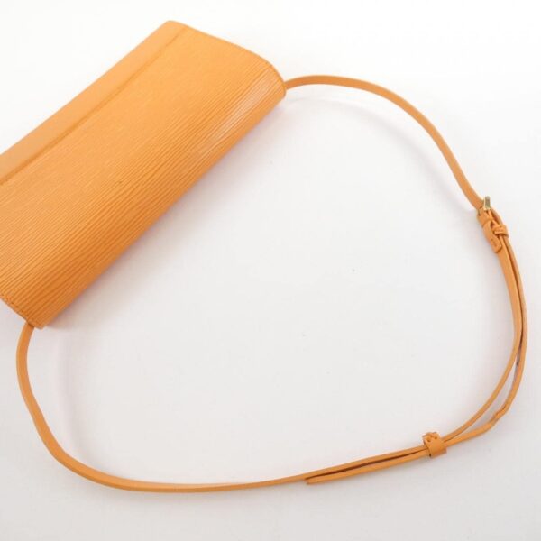 Louis_Vuitton_Epi_On_Fleur_M5273H_Accessory_Pouch_6