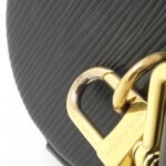 Louis_Vuitton_Epi_Papillon_Trunk_M58655_Shoulder_Bag_8