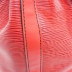 Louis_Vuitton_Epi_Petit_Noe_M44107_Shoulder_Bag_5