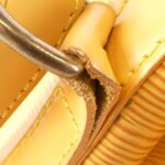 Louis_Vuitton_Epi_Petit_Noé_M44109_Shoulder_Bag_6