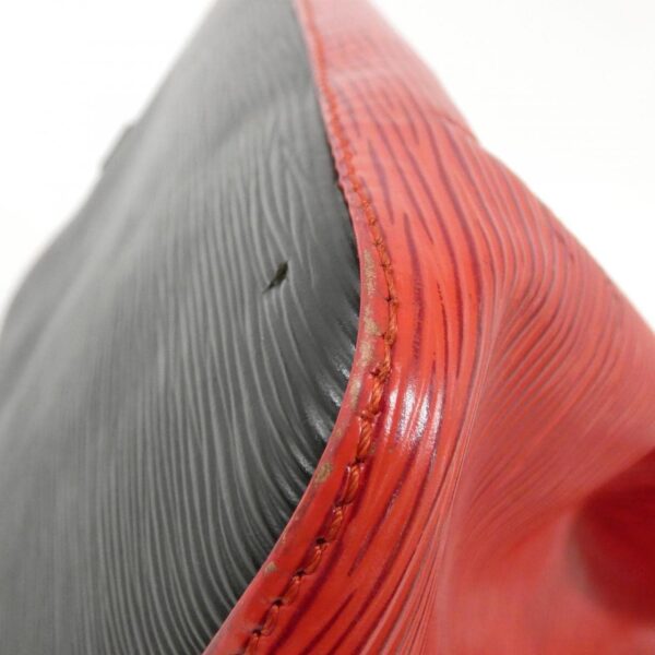 Louis_Vuitton_Epi_Petit_Noé_M44172_Shoulder_Bag_3