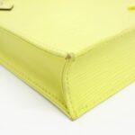 Louis_Vuitton_Epi_Petite_Sac_Plat_M80169_Bag_3