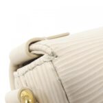 Louis_Vuitton_Epi_Soufflot_BB_M23746_Shoulder_Bag_4