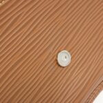 Louis_Vuitton_Epi_XL_Montsouris_Messenger_M23097_Shoulder_Bag_6