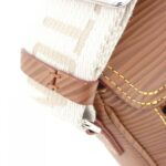 Louis_Vuitton_Epi_XL_Montsouris_Messenger_M23097_Shoulder_Bag_7