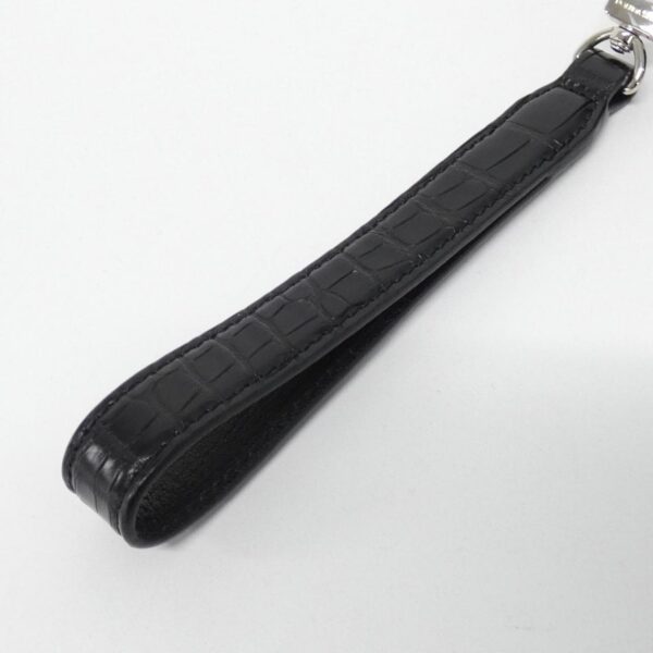 Louis_Vuitton_Exotic_Leather_Pochette_Thames_N92977_Bag_4