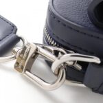 Louis_Vuitton_LV_Aerogram_Fastline_Messenger_M22611_Shoulder_Bag_5