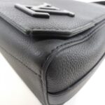 Louis_Vuitton_LV_Aerogram_Takeoff_Messenger_M57080_Shoulder_Bag_3