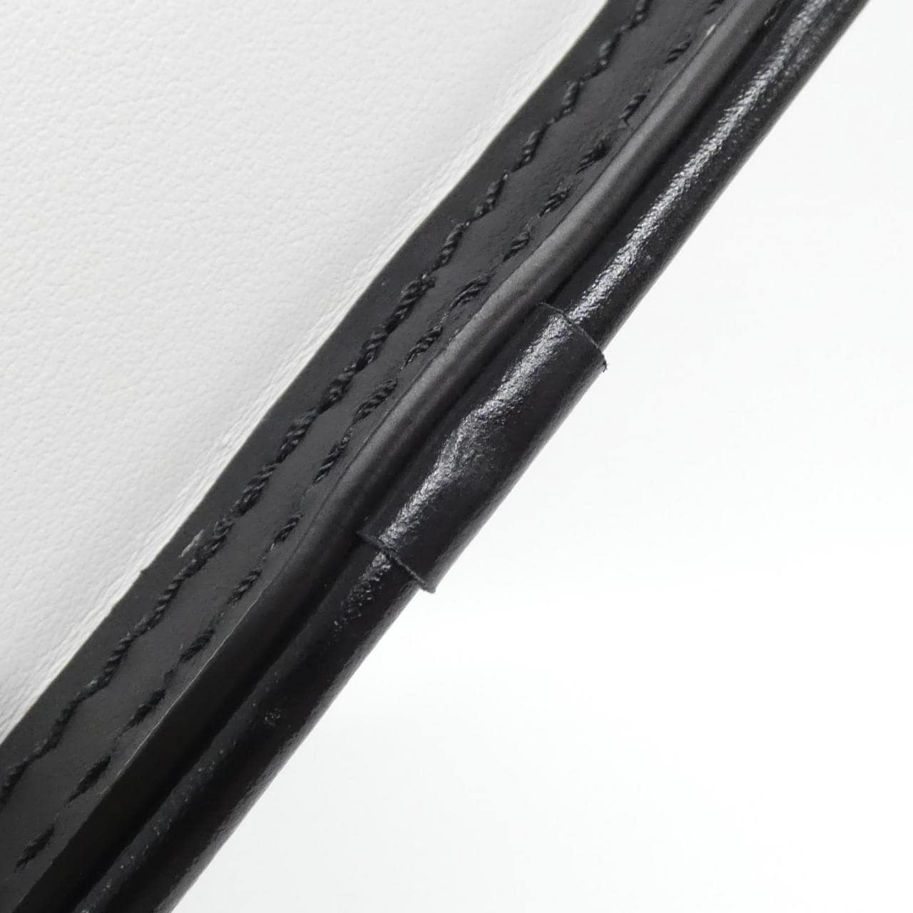 Louis_Vuitton_LV_Circle_Around_Me_LV_2024SS_M25109_Bag_3