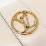 Louis_Vuitton_LV_Pont_Neuf_M55950_Shoulder_Bag_4