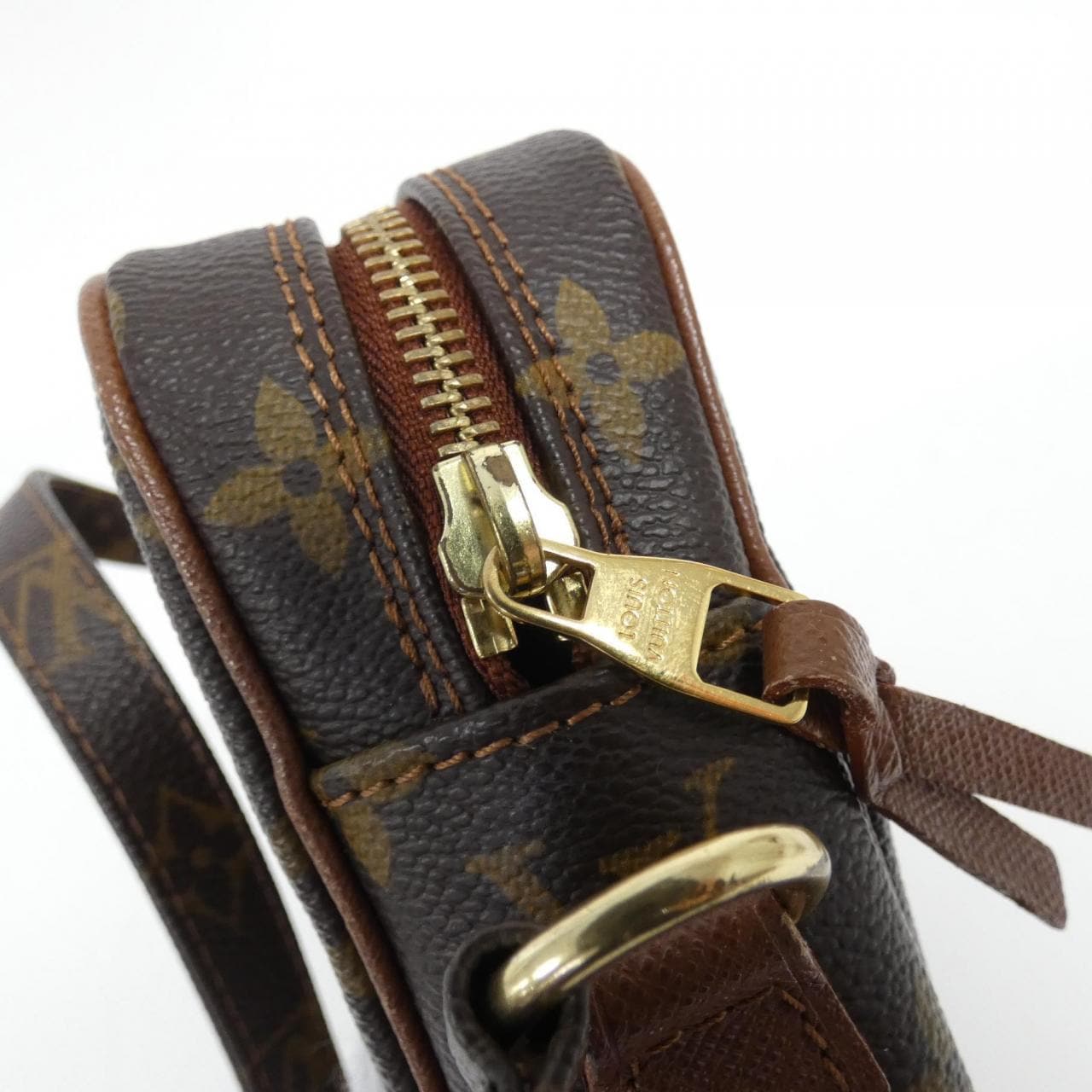 Louis_Vuitton_LV_+_Comme_des_Garcons_Petit_Marceau_M40264_Shoulder_Bag_4