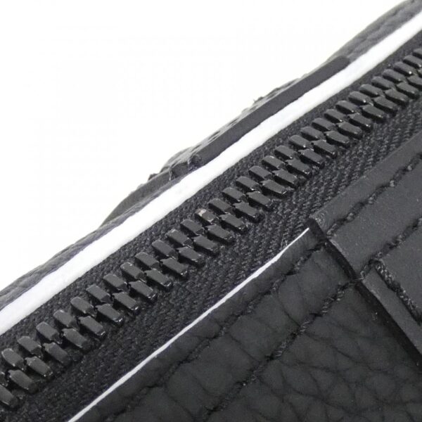 Louis_Vuitton_LVxFIFA_City_Key_Pouch_M21543_Shoulder_Bag_5