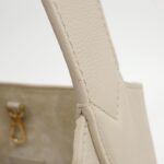 Louis_Vuitton_Lowkey_Hobo_M25022_Shoulder_Bag_8