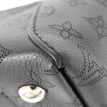 Louis_Vuitton_Mahina_Hina_PM_M54350_Bag_2