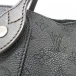 Louis_Vuitton_Mahina_Hina_PM_M54350_Bag_3