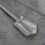 Louis_Vuitton_Mahina_Hina_PM_M54350_Bag_4
