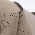 Louis_Vuitton_Mahina_Hina_PM_M54351_Bag_2