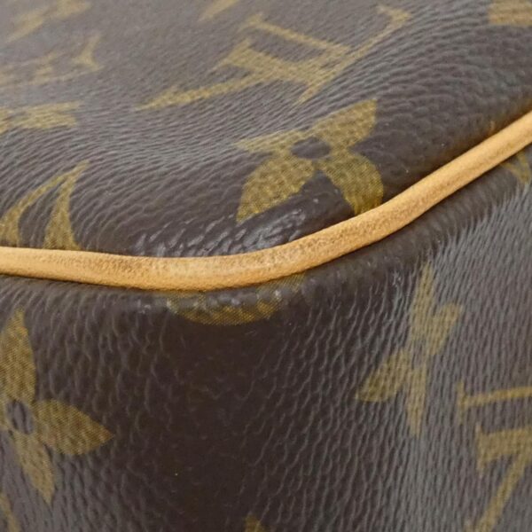 Louis_Vuitton_Monogram_Batignolles_M51156_Bag_2
