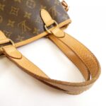 Louis_Vuitton_Monogram_Batignolles_M51156_Bag_3