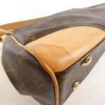 Louis_Vuitton_Monogram_Beverly_MM_M40121_Shoulder_Bag_3