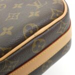 Louis_Vuitton_Monogram_Boîte_Chapeau_Souple_M45578_Shoulder_Bag_3