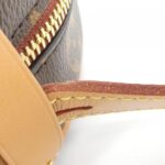 Louis_Vuitton_Monogram_Boîte_Chapeau_Souple_MM_Shoulder_Bag_M45647_5